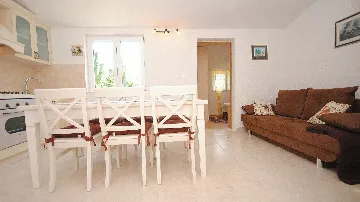 Holiday House in Kaštel Novi with Pool for 10 Guests