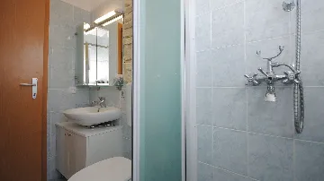 Holiday House in Kaštel Novi with Pool for 10 Guests
