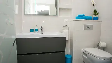 Apartment for 6 Guests with Shared Pool in Trogir