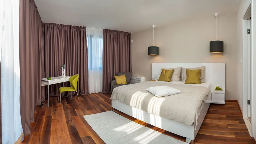 Villa for 11 Guests in Okrug Gornji with Pool