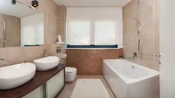 Villa for 11 Guests in Okrug Gornji with Pool