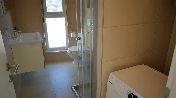 3-Bedroom Apartment with Sea View in Okrug Gornji