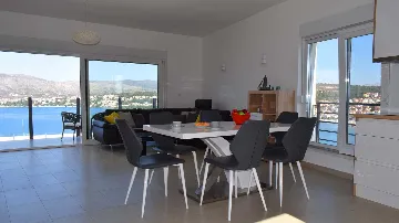 3-Bedroom Apartment with Sea View in Okrug Gornji