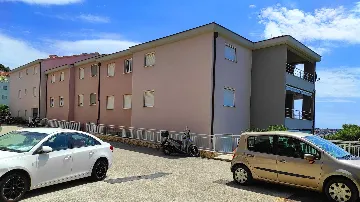 Sea View Apartment in Trogir for 3