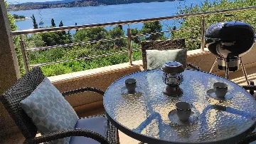 Sea View Apartment in Trogir for 3