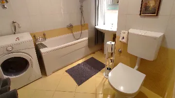 Sea View Apartment in Trogir for 3