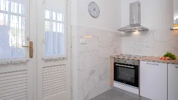 3-Bedroom Holiday House in Jelsa