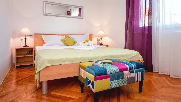 3-Bedroom Holiday House in Jelsa