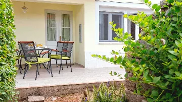 3-Bedroom Holiday House in Jelsa