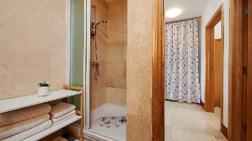 Sea View Apartment in Slatine with Shared Pool