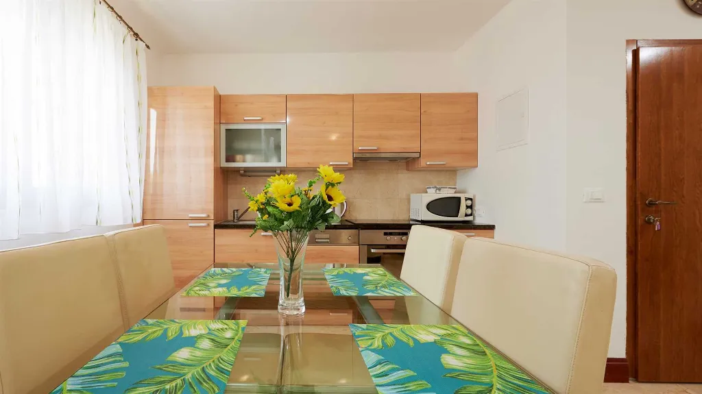 Sea View Apartment in Slatine with Shared Pool