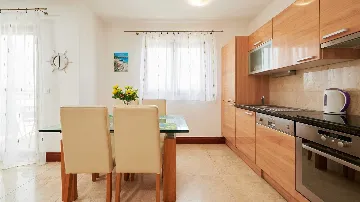 Sea View Apartment in Slatine with Shared Pool