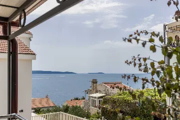 Sea View Apartment in Okrug Gornji for 4 Guests