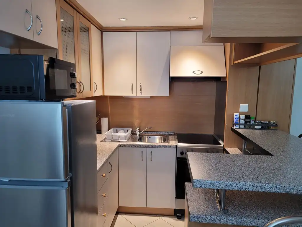 Sea View Apartment in Okrug Gornji for 4 Guests