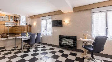 Partial Sea View Studio in Okrug Gornji