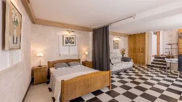 Partial Sea View Studio in Okrug Gornji