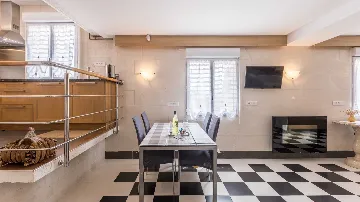 Partial Sea View Studio in Okrug Gornji