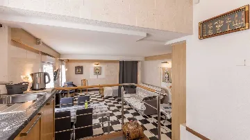 Partial Sea View Studio in Okrug Gornji