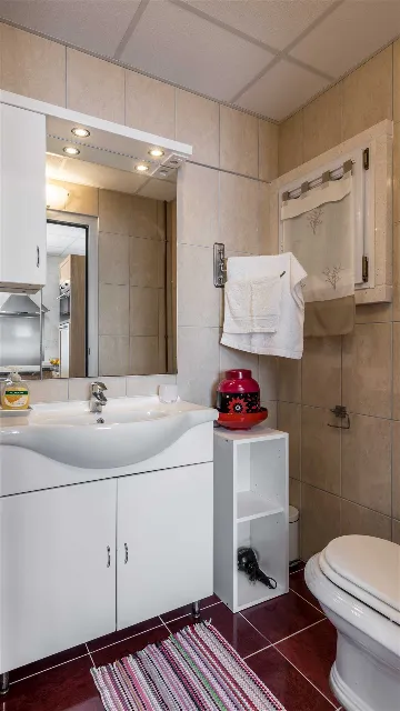 Partial Sea View Studio in Okrug Gornji