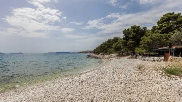 Partial Sea View Studio in Okrug Gornji