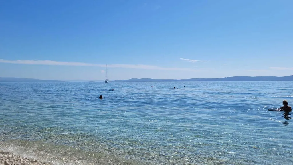 Partial Sea View Studio in Okrug Gornji
