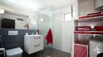 Four-Bedroom Villa with Pool in Okrug Gornji