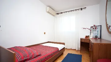 Four-Bedroom Villa with Pool in Okrug Gornji