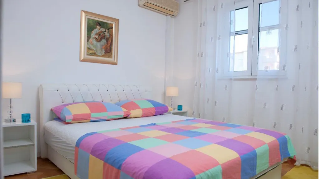 Four-Bedroom Villa with Pool in Okrug Gornji