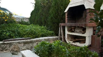 Four-Bedroom Villa with Pool in Okrug Gornji