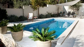 Four-Bedroom Villa with Pool in Okrug Gornji