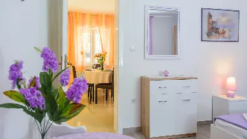 Holiday House in Trogir for 5 Guests