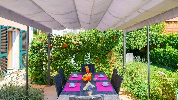 Holiday House in Trogir for 5 Guests