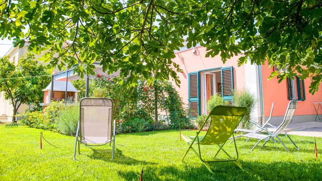 Holiday House in Trogir for 5 Guests