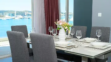 Sea View Apartment in Seget Donji