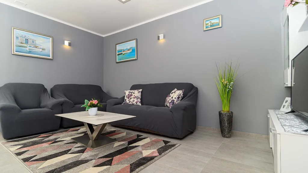 Sea View Apartment in Seget Donji