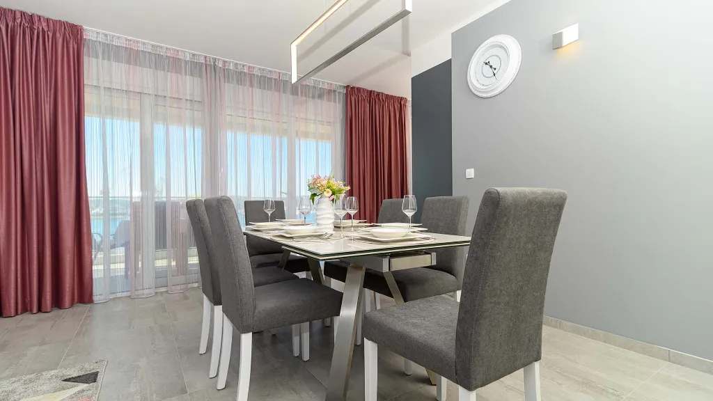 Sea View Apartment in Seget Donji