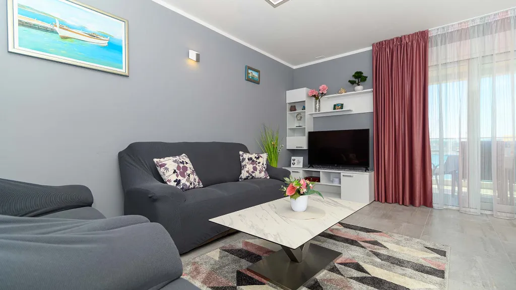 Sea View Apartment in Seget Donji