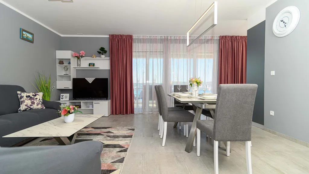 Sea View Apartment in Seget Donji