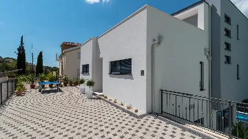 Sea View Villa in Mastrinka, Trogir