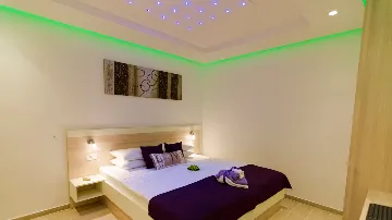 Pool Villa in Mastrinka, Trogir for 10 Guests