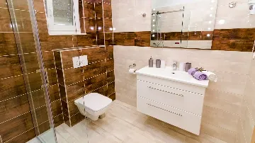 Pool Villa in Mastrinka, Trogir for 10 Guests