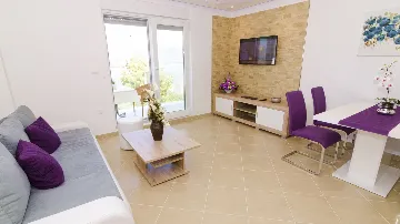 Pool Villa in Mastrinka, Trogir for 10 Guests