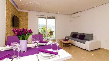 Pool Villa in Mastrinka, Trogir for 10 Guests