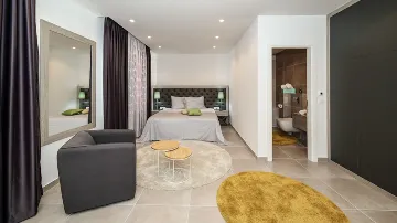 7-Bedroom Villa with Pool in Trogir