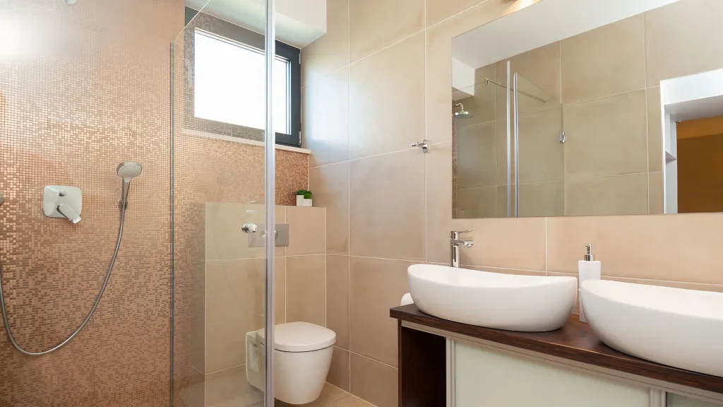 Villa in Okrug Gornji for 11 Guests
