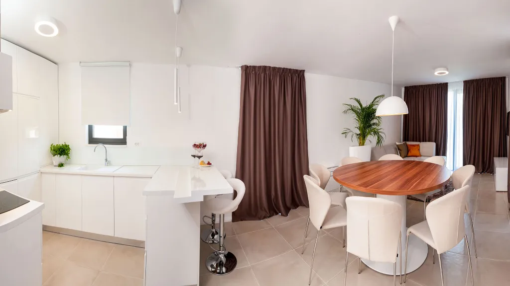 Villa in Okrug Gornji for 11 Guests