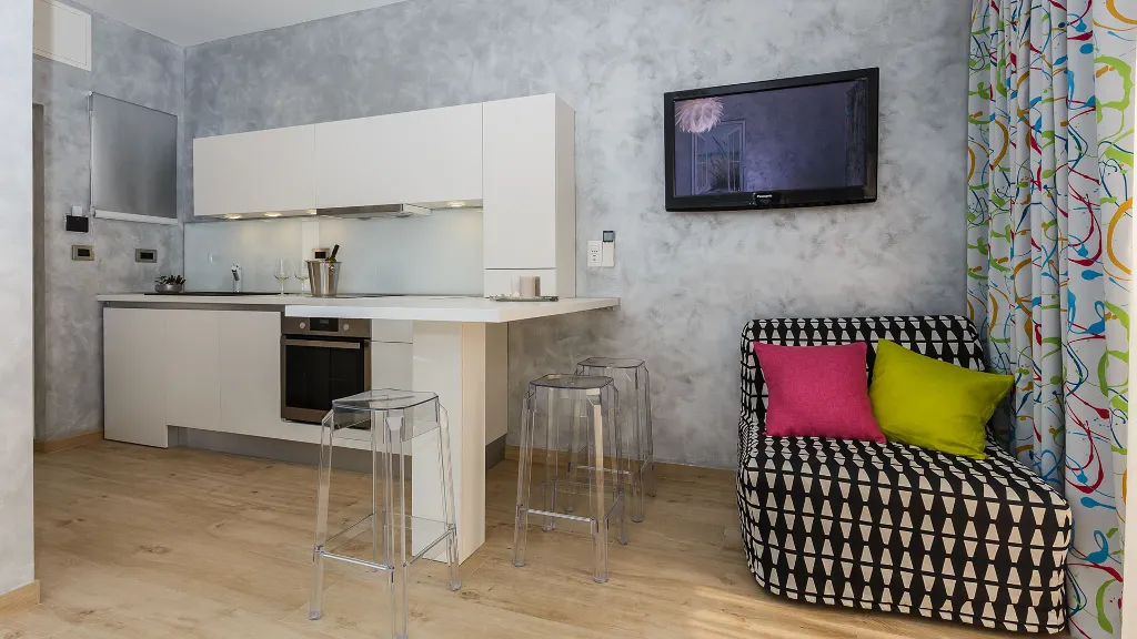 Studio for 3 Guests with Shared Pool in Trogir