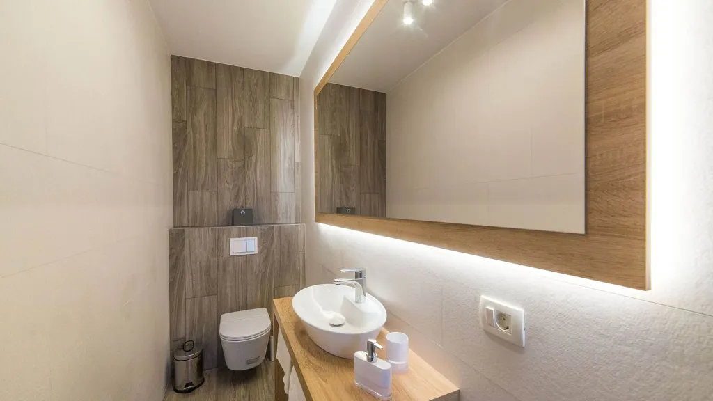 4-Bedroom Villa with Heated Pool in Kaštel Gomilica