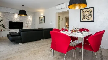 Trogir Apartment with Shared Pool for 7 Guests
