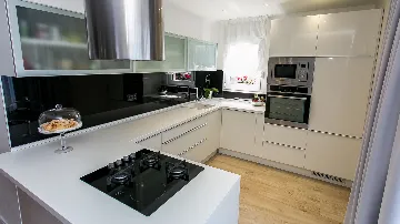 Trogir Apartment with Shared Pool for 7 Guests